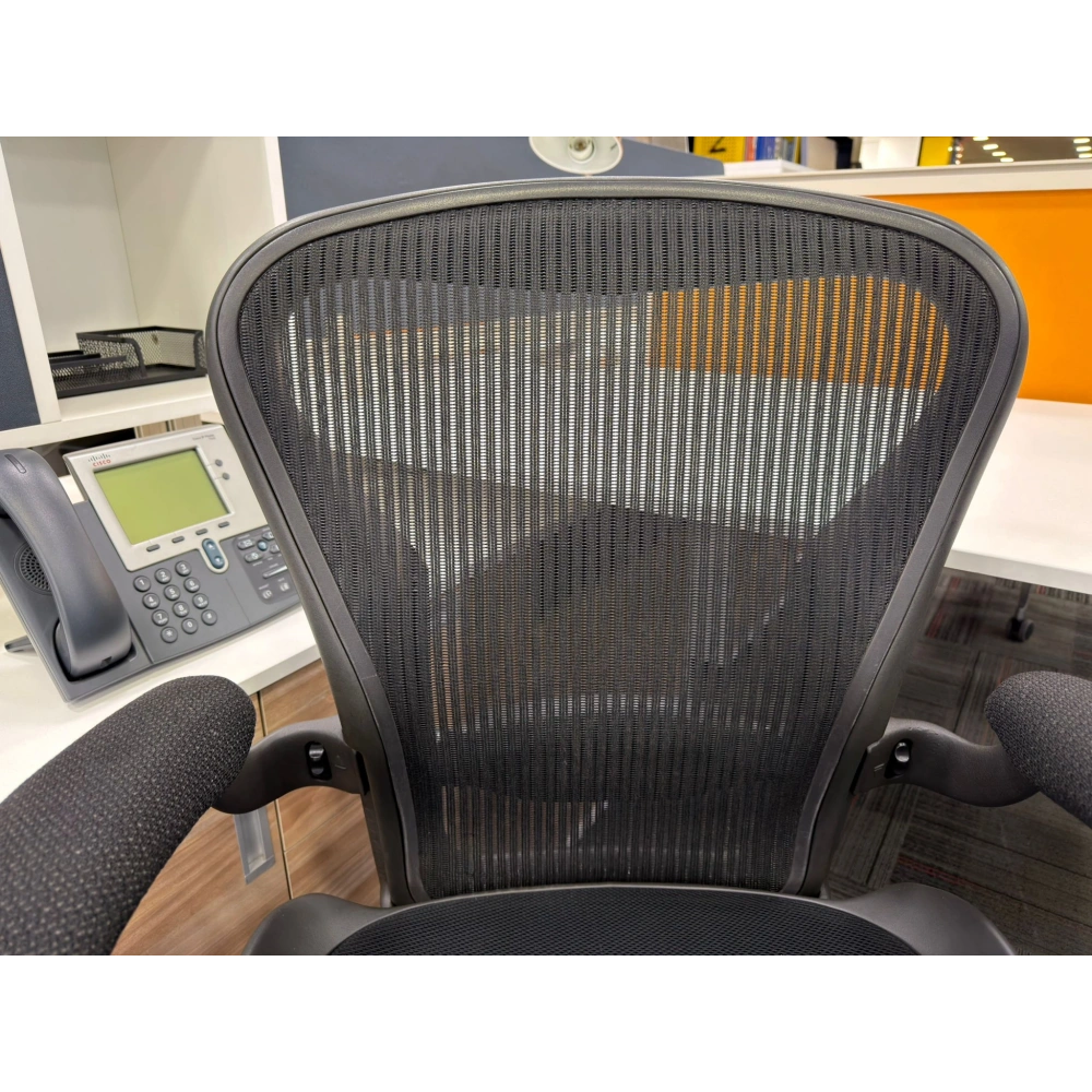 Herman Miller Aeron B Size Yönetici Koltuğu