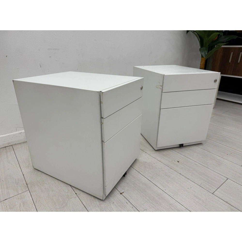 Herman Miller Beyaz Metal Keson