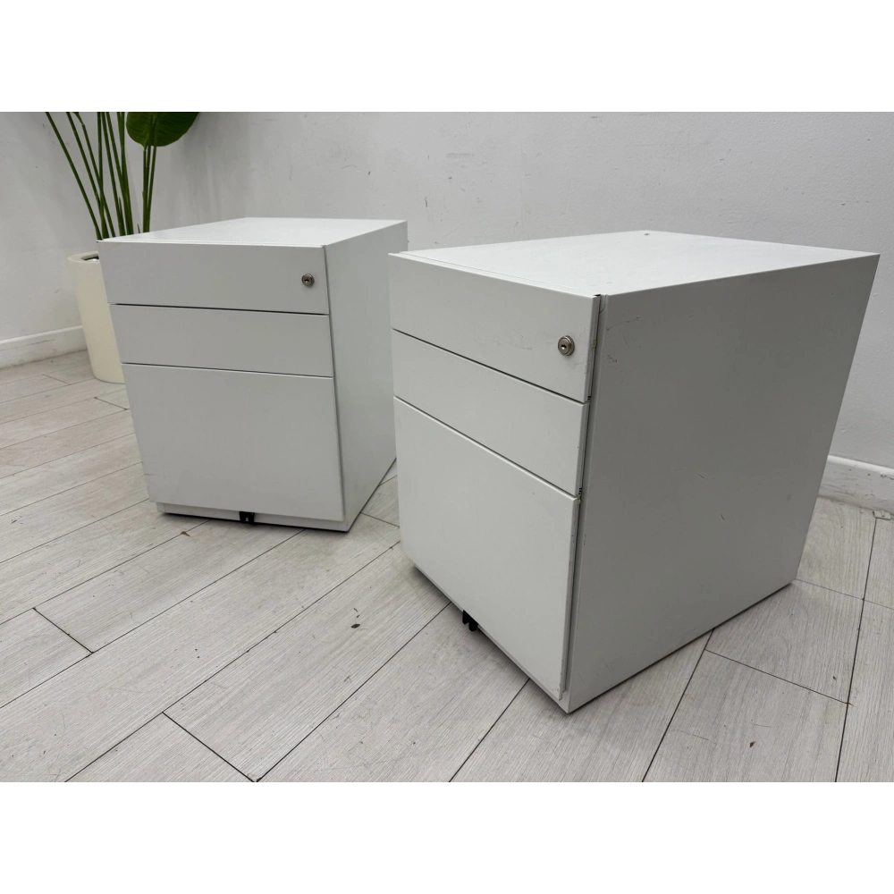 Herman Miller Beyaz Metal Keson