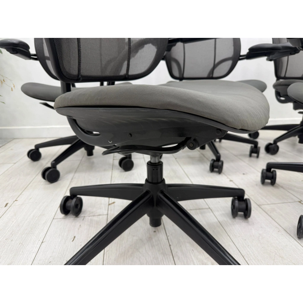 Humanscale Ergonomik Yönetici Koltuğu ST 20 Adet