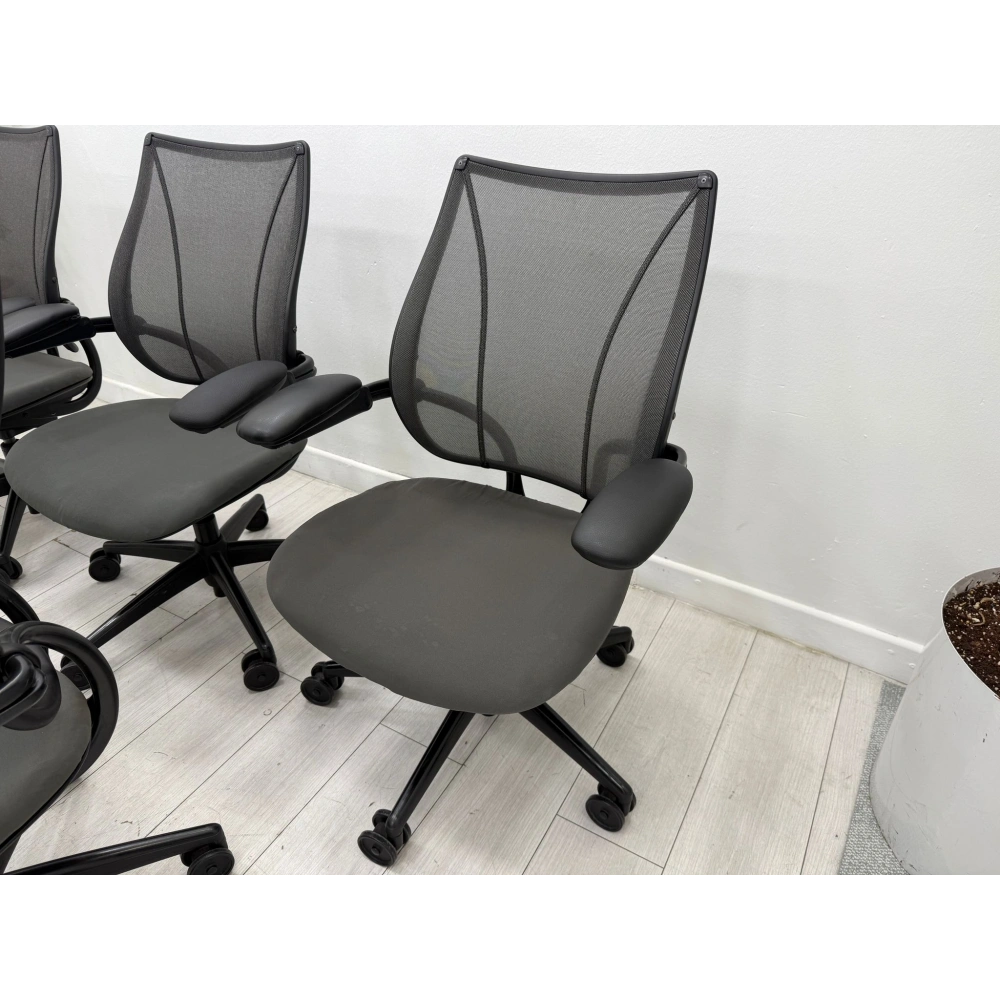 Humanscale Ergonomik Yönetici Koltuğu ST 20 Adet