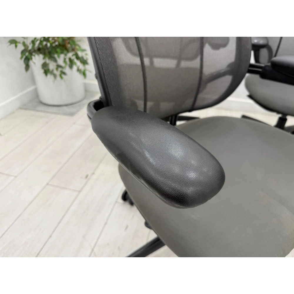 Humanscale Ergonomik Yönetici Koltuğu ST 20 Adet