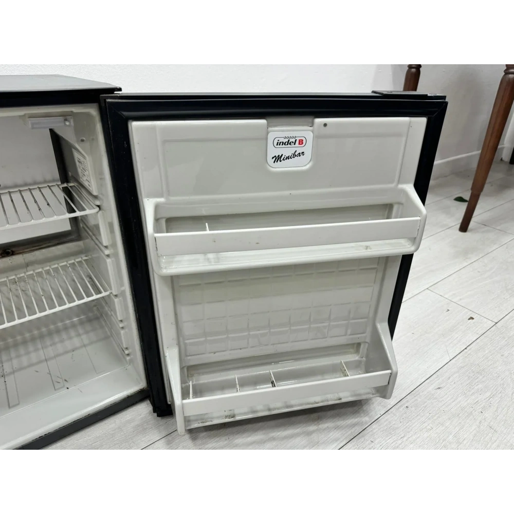 İthal İndel B Otel Tipi Mini Buz Dolabı - M2500