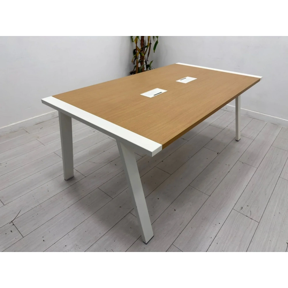 Koleksiyon 6 Kişilik Toplantı Masası - M4538
