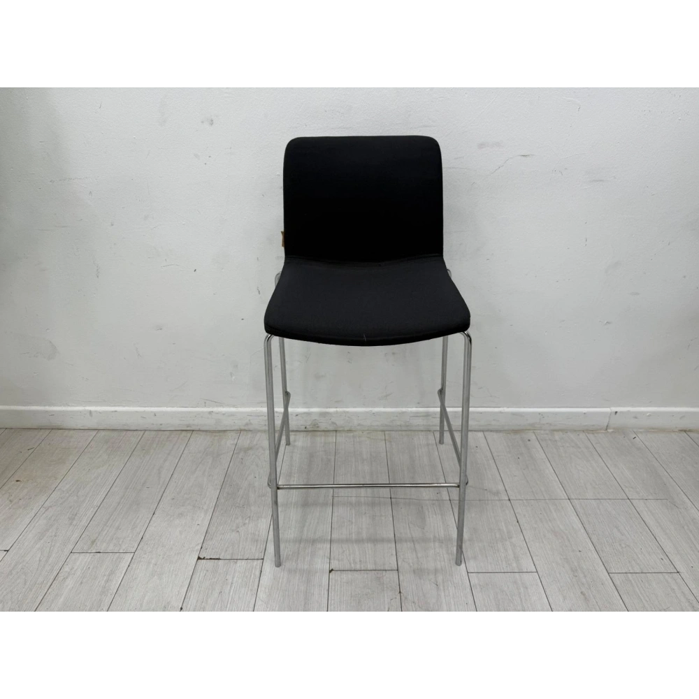 Koleksiyon Bar Taburesi