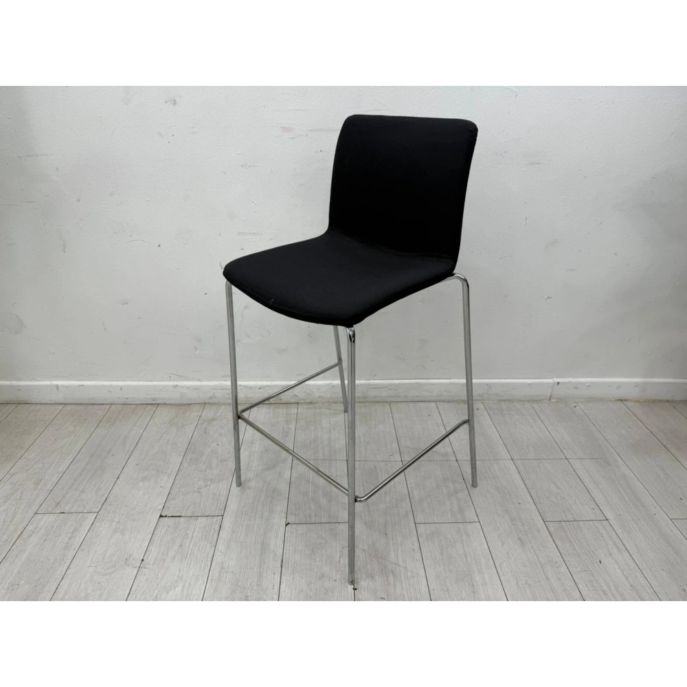 Koleksiyon Bar Taburesi