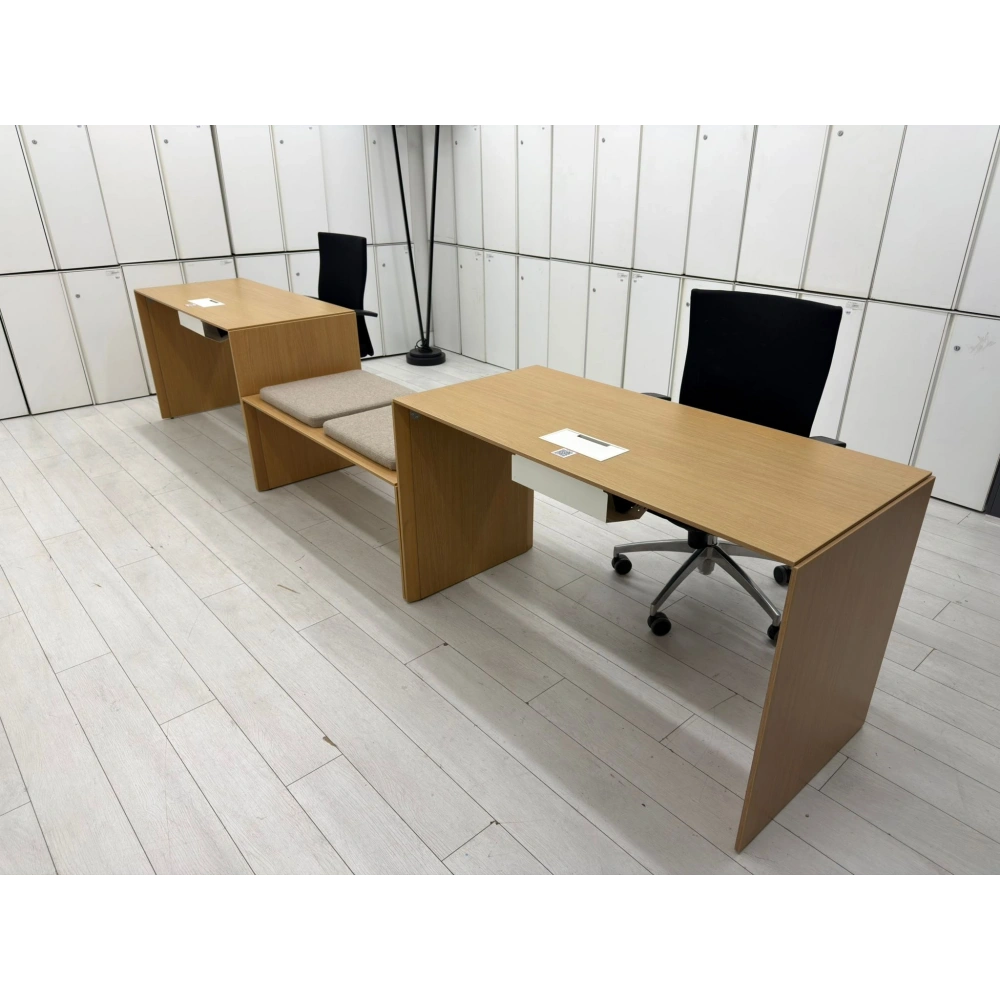 Koleksiyon Danışman Masası Bekleme Alanlı Masa