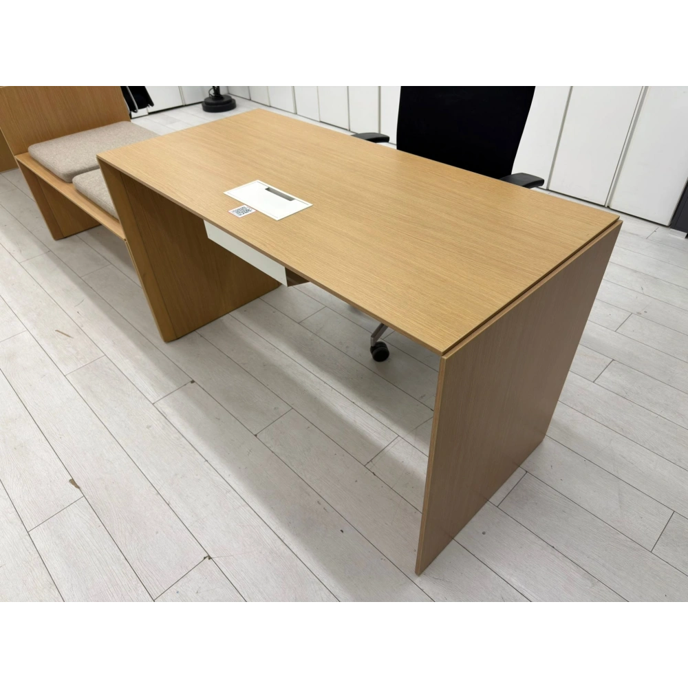 Koleksiyon Danışman Masası Bekleme Alanlı Masa