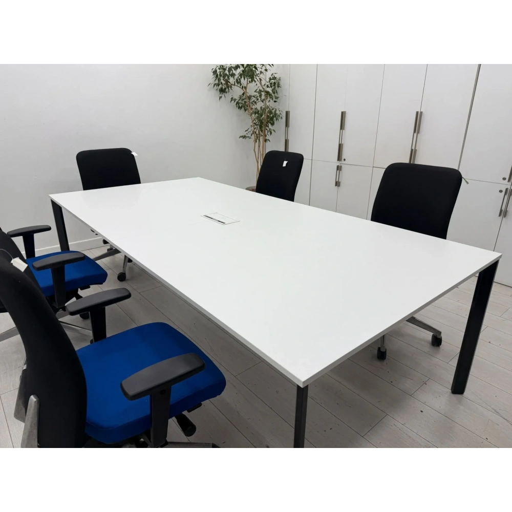 Koleksiyon Dataportlu 8 Kişilik Toplantı Masası - M3975