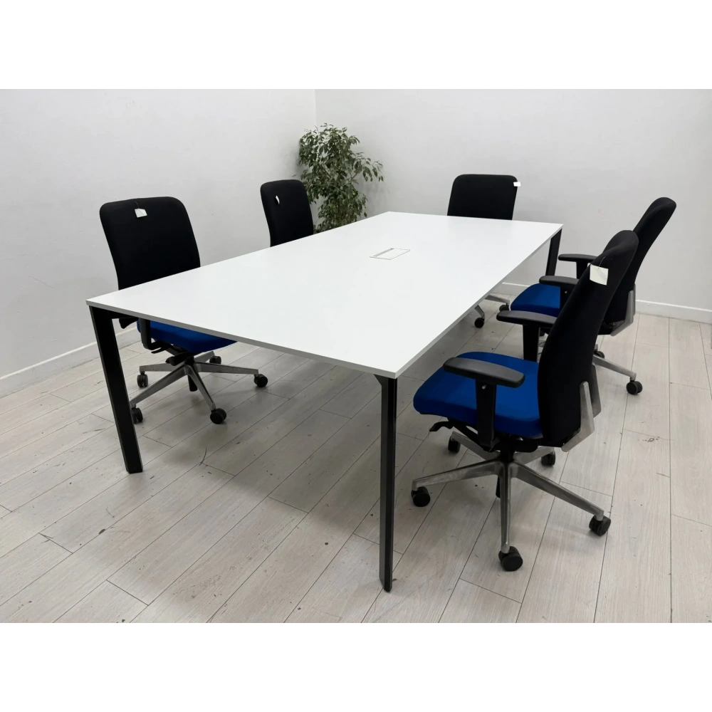Koleksiyon Dataportlu 8 Kişilik Toplantı Masası - M3975