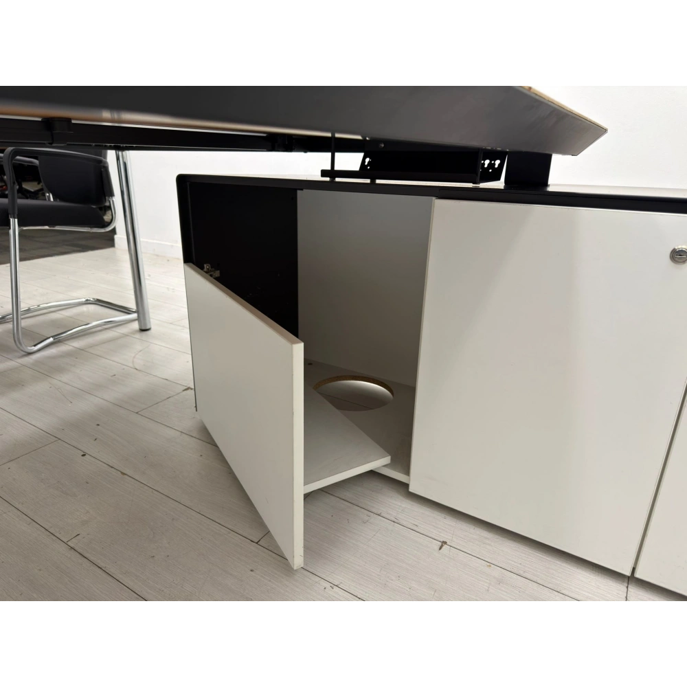 Koleksiyon Etajerli Yönetici Çalışma Masası