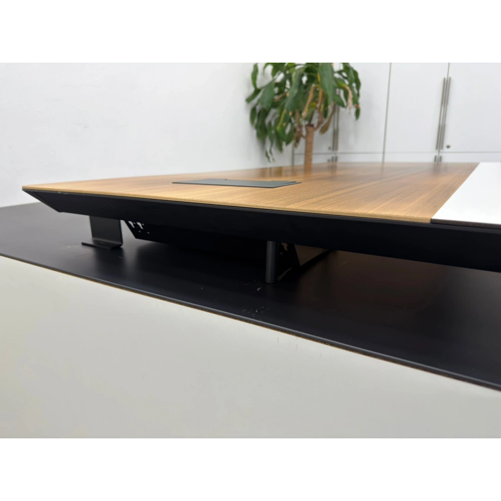 Koleksiyon Etajerli Yönetici Çalışma Masası