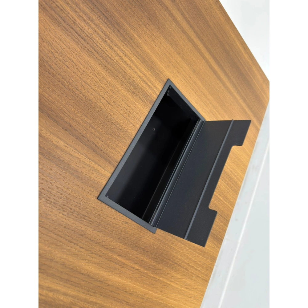 Koleksiyon Etajerli Yönetici Çalışma Masası