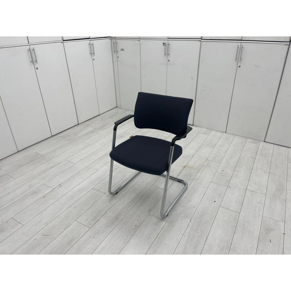 Koleksiyon Kumaş Bekleme Koltuğu Misafir Koltuğu