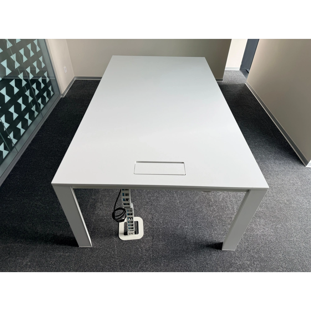 Koleksiyon Marka 6 Kişilik Toplantı Masası