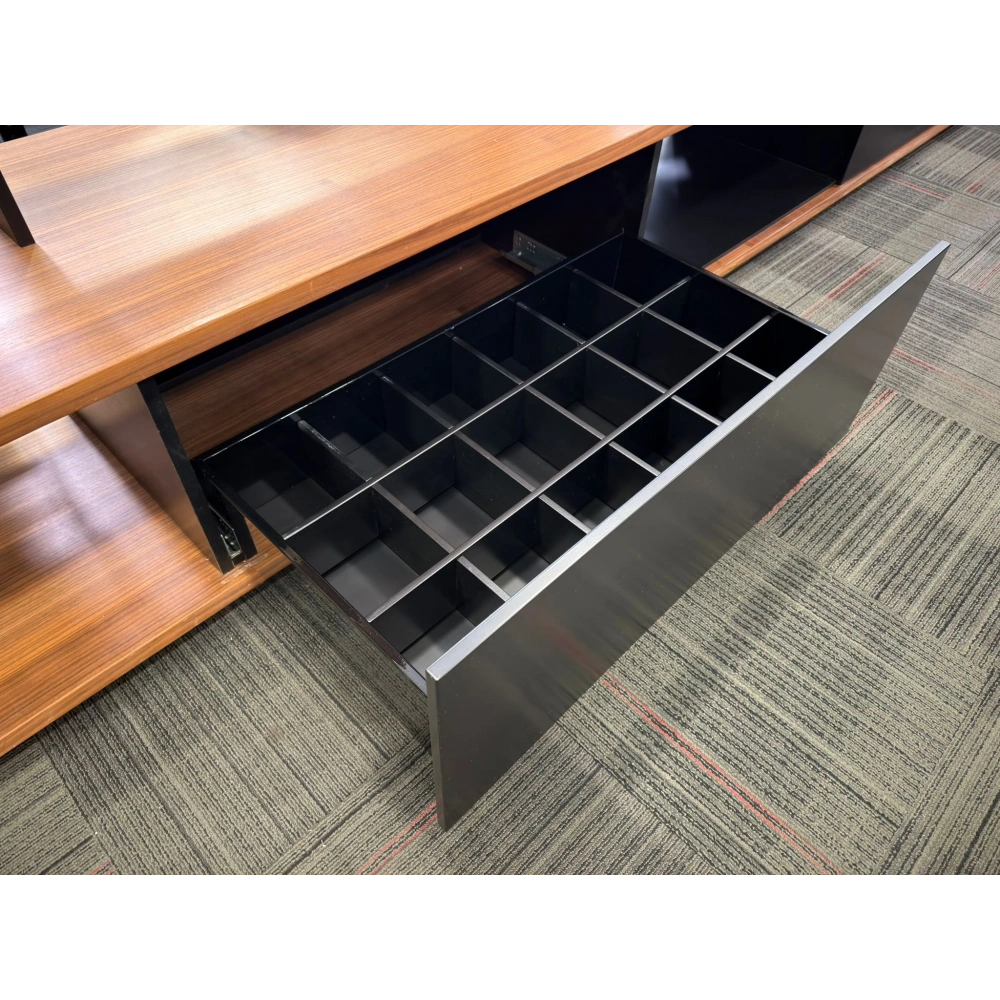 Koleksiyon Marka Aksesuar Vitrin Kitaplık Dolap