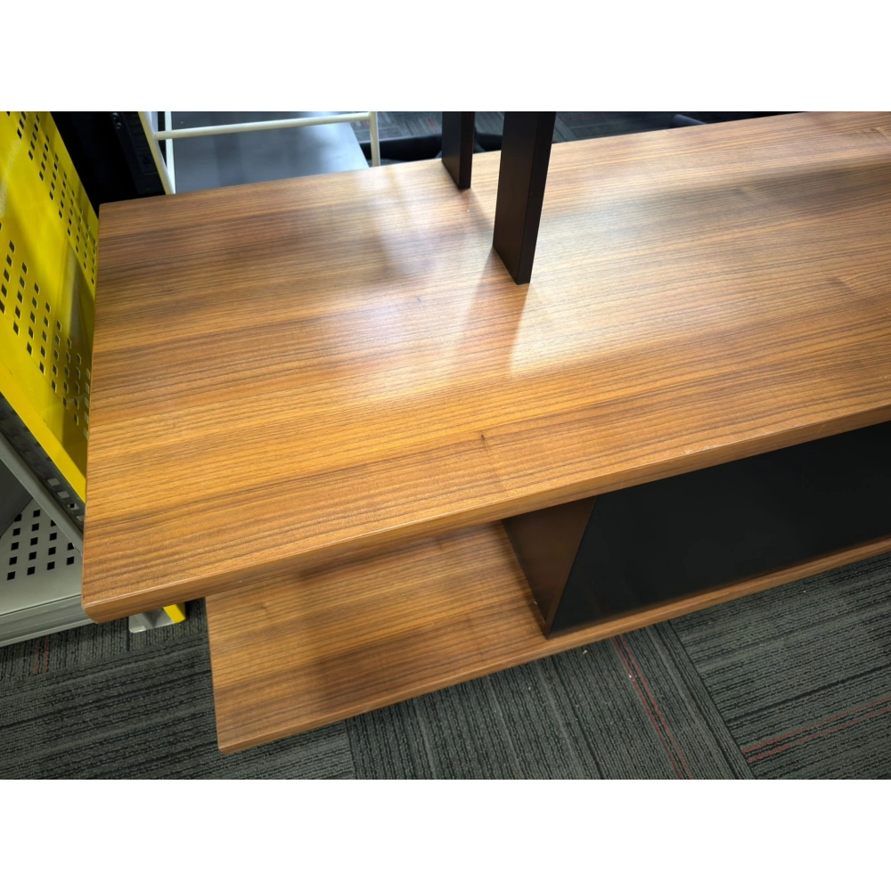 Koleksiyon Marka Aksesuar Vitrin Kitaplık Dolap