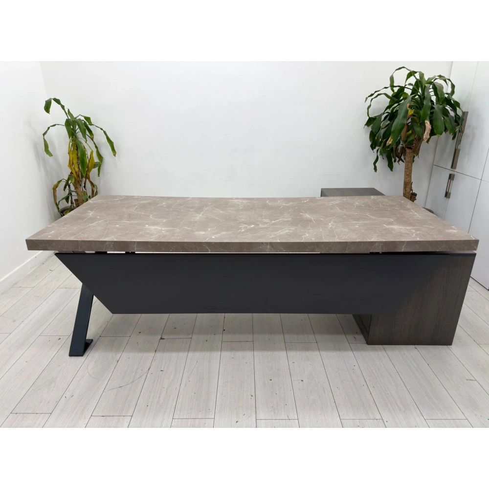 Mermer Görünümlü Etajerli Yönetici Çalışma Masası