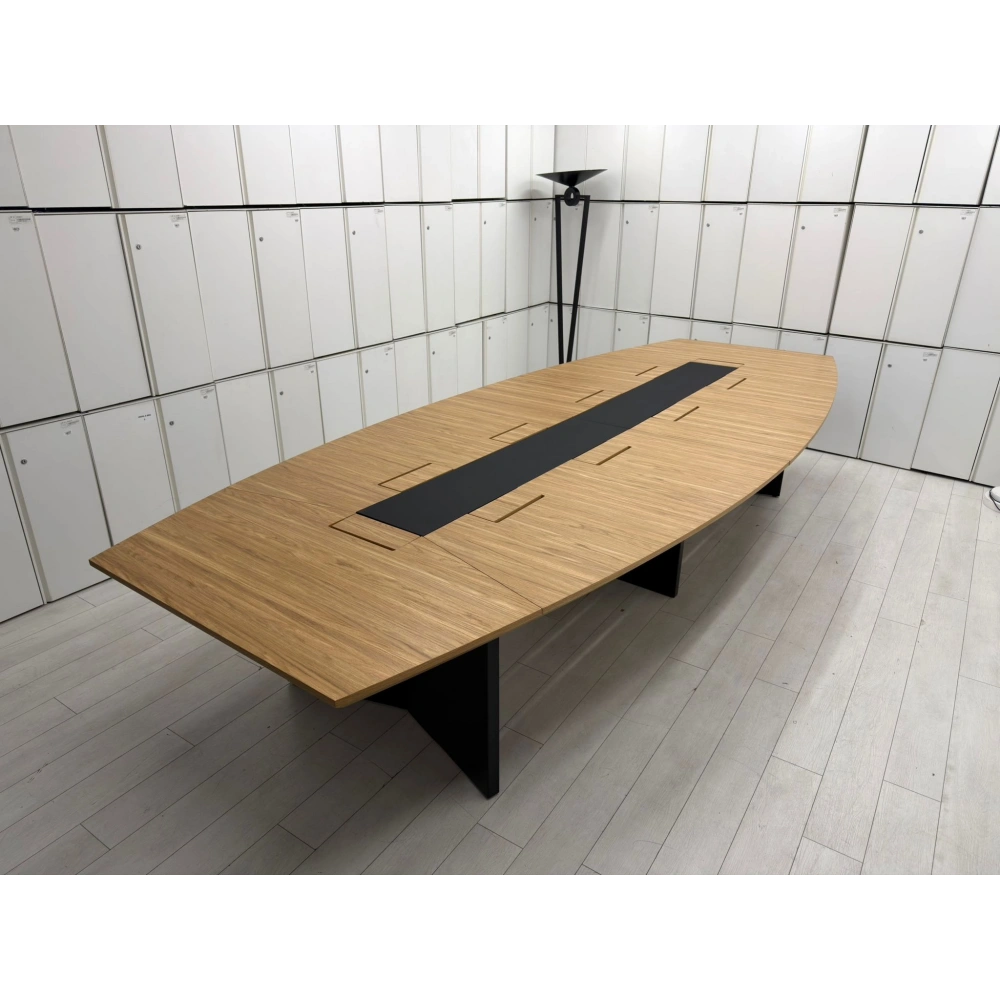 Nurus Dataportlu 10 Kişilik Meşe Toplantı Masası