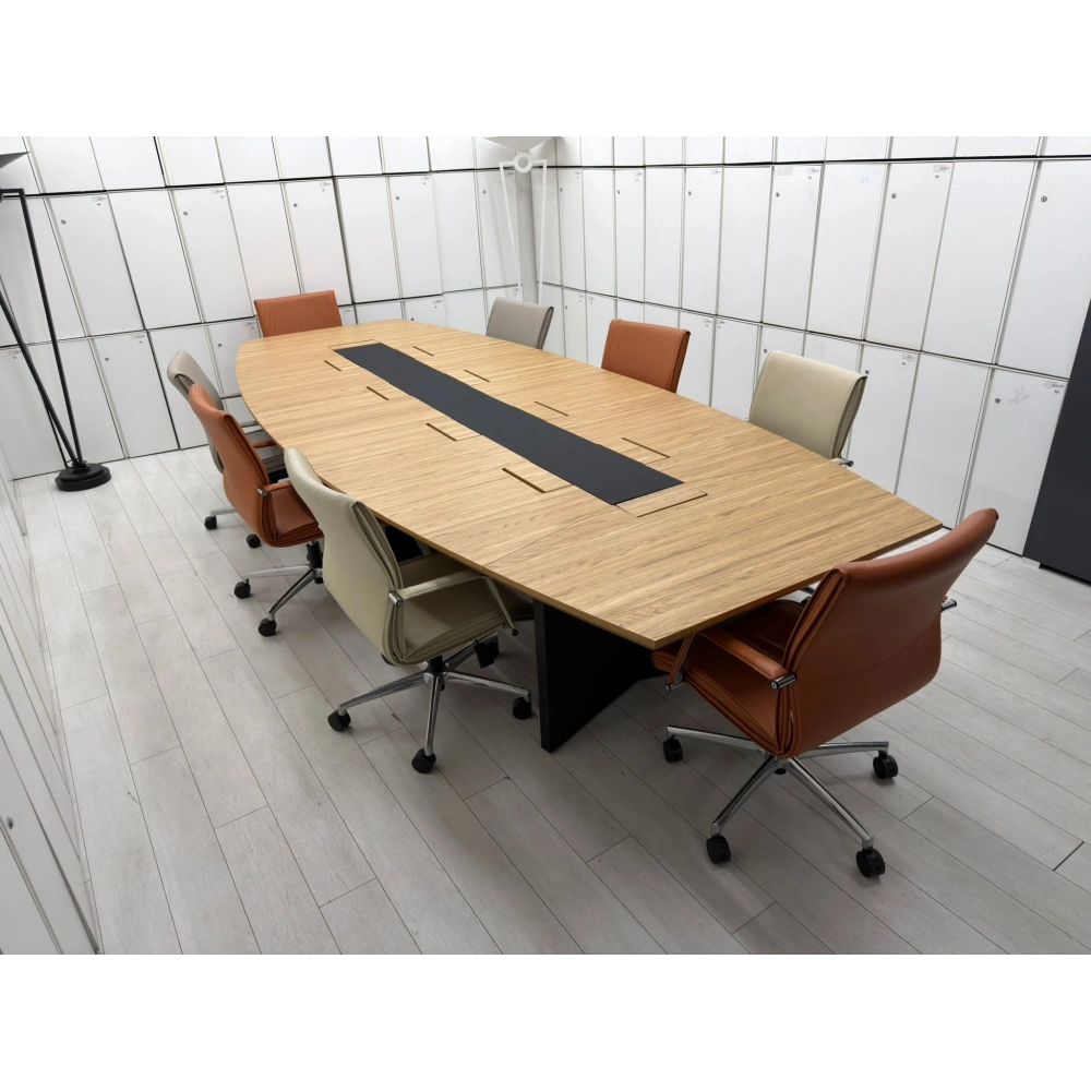 Nurus Dataportlu 10 Kişilik Meşe Toplantı Masası