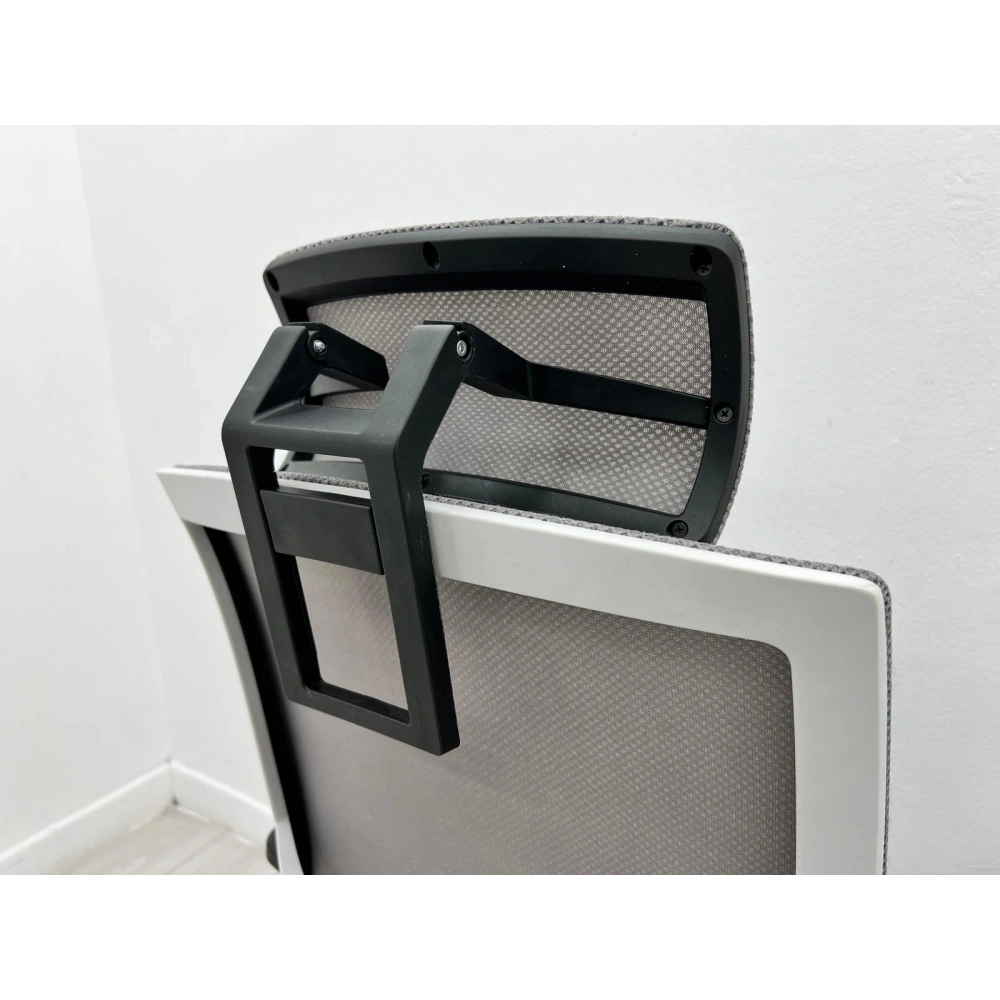 Nurus Me Too Başlıklı Yönetici Çalışma Koltuğu