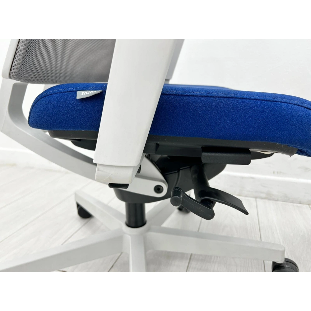 Nurus Me Too Başlıklı Yönetici Çalışma Koltuğu