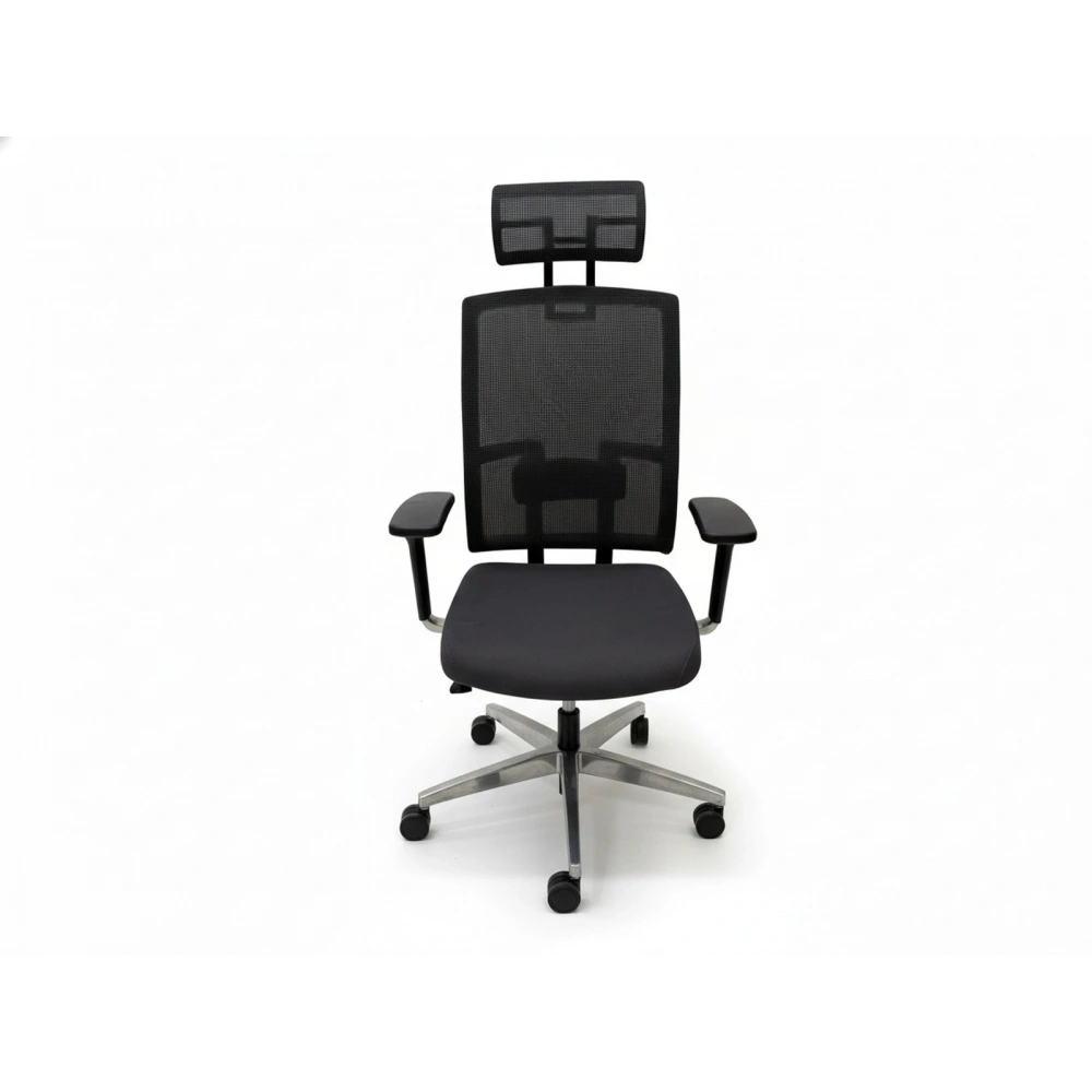 Nurus Me Too Başlıklı Yönetici Koltuğu