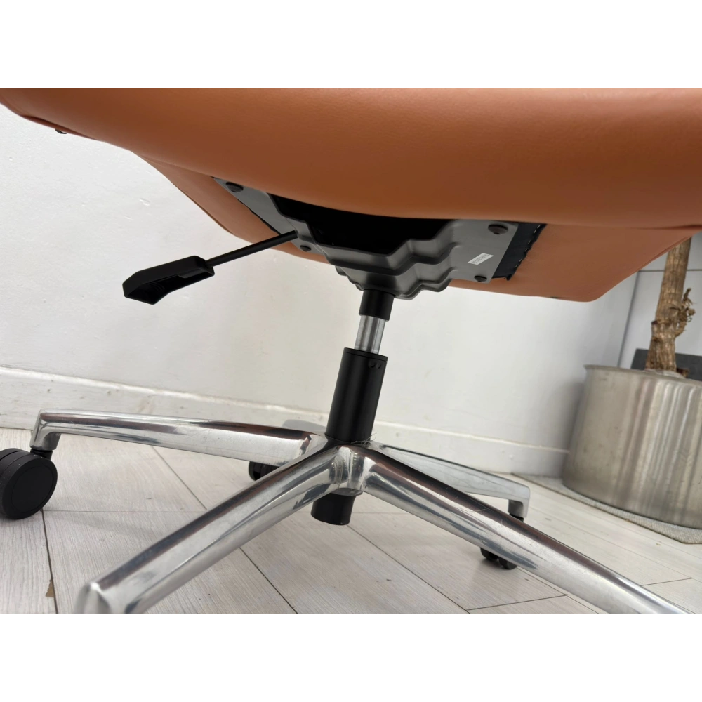 Nurus Seben Deri Toplantı Koltuğu Çalışma Koltuğu