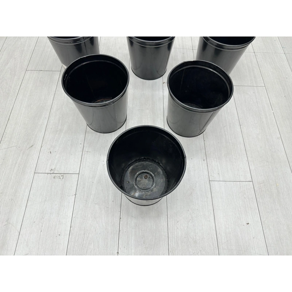 Siyah Metal Çöp Kovası