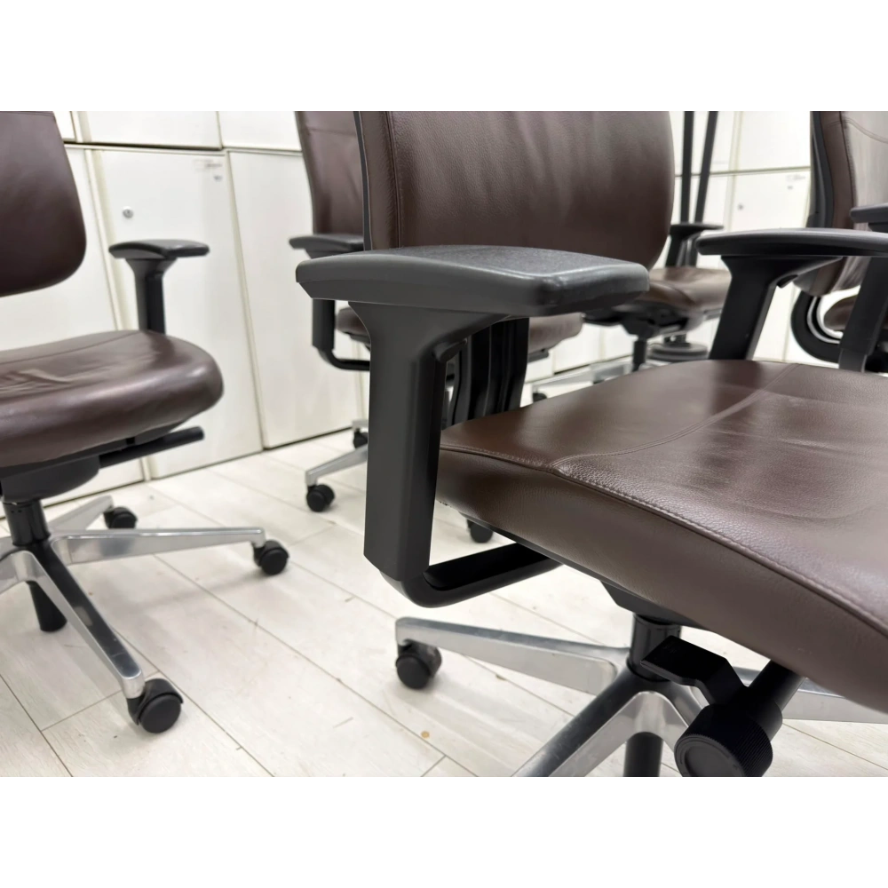STEELCASE REPLY GERÇEK DERİ YÖNETİCİ KOLTUĞU - M4913