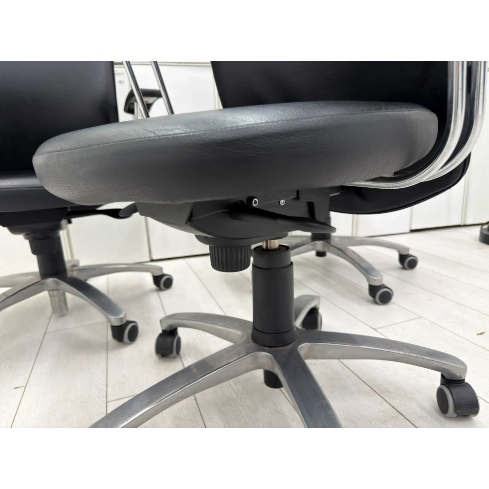TCC HAKİKİ DERİ OFİS ÇALIŞMA KOLTUĞU - M5004