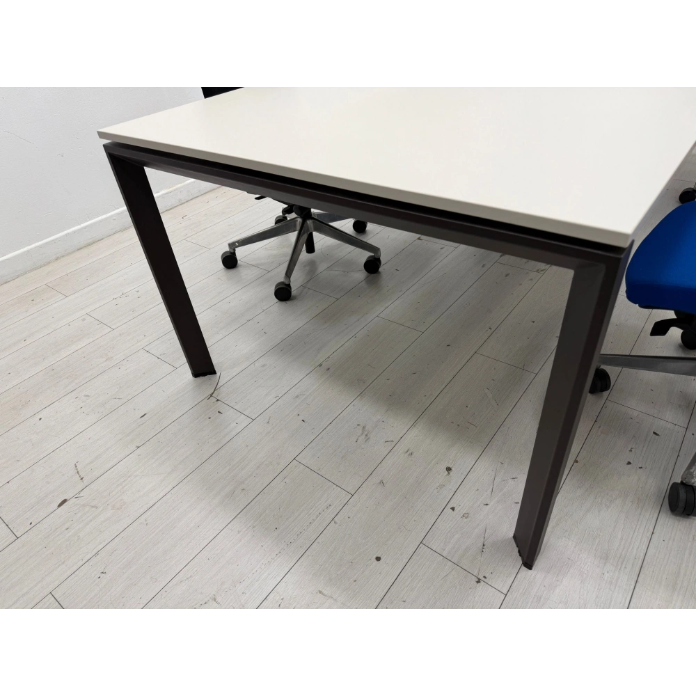 Toplantı Masası Sunum Masası