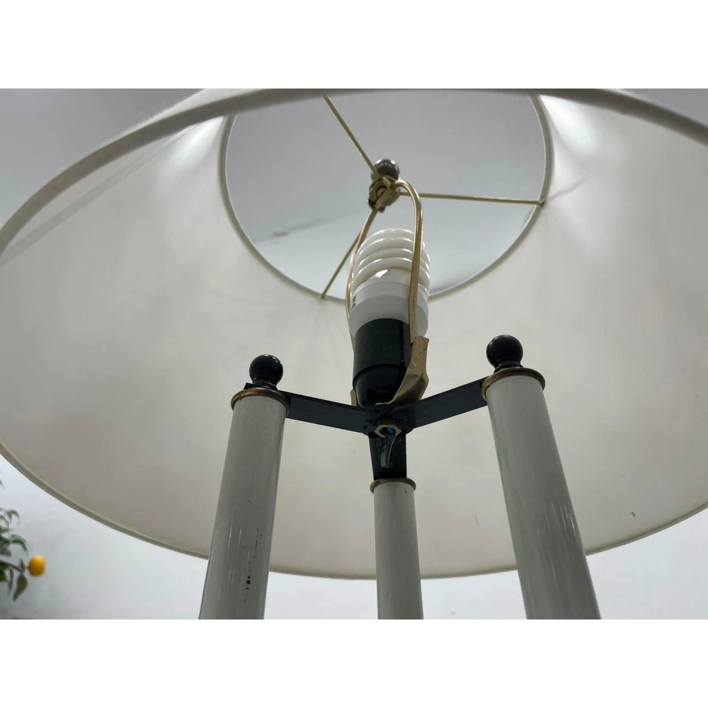 Vintage Pirinç Masa Lambası Aslan Detaylı