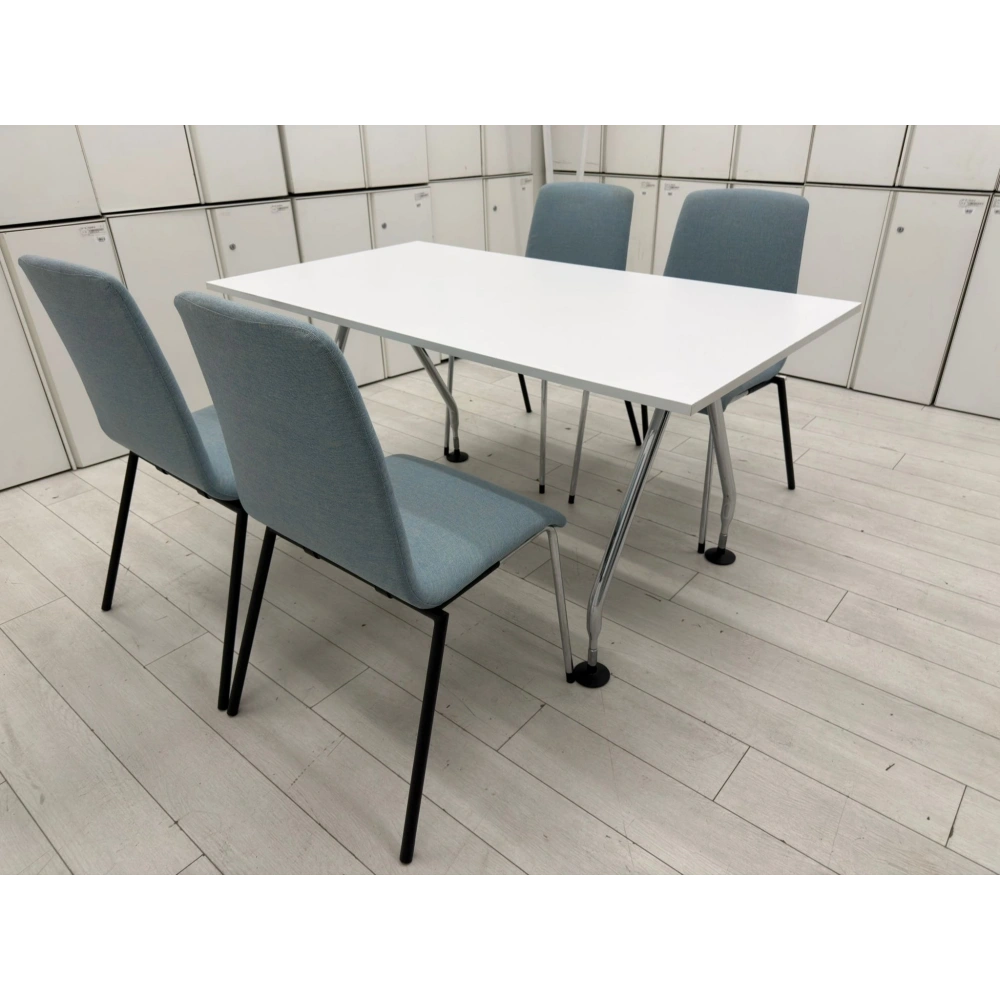 Vitra 4 Kişilik Yemek Masası Mutfak Masası