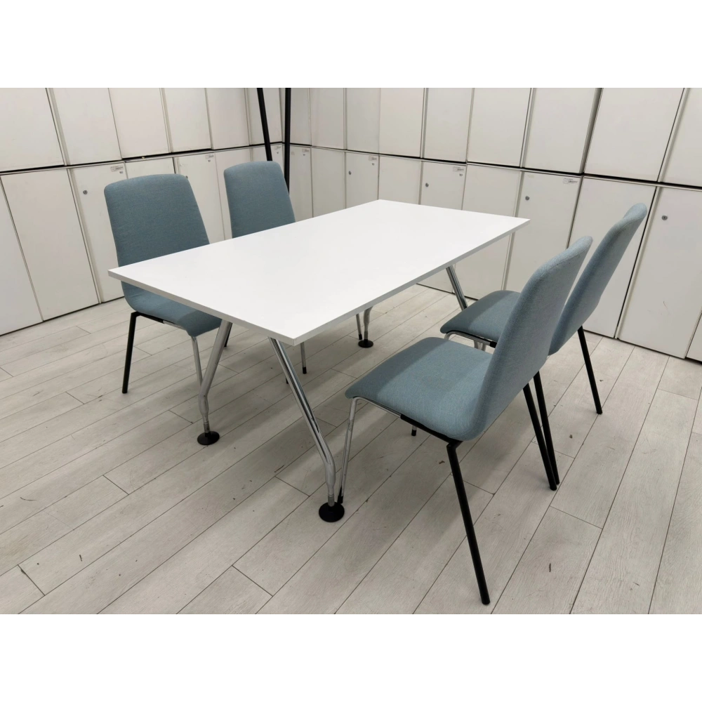 Vitra 4 Kişilik Yemek Masası Mutfak Masası