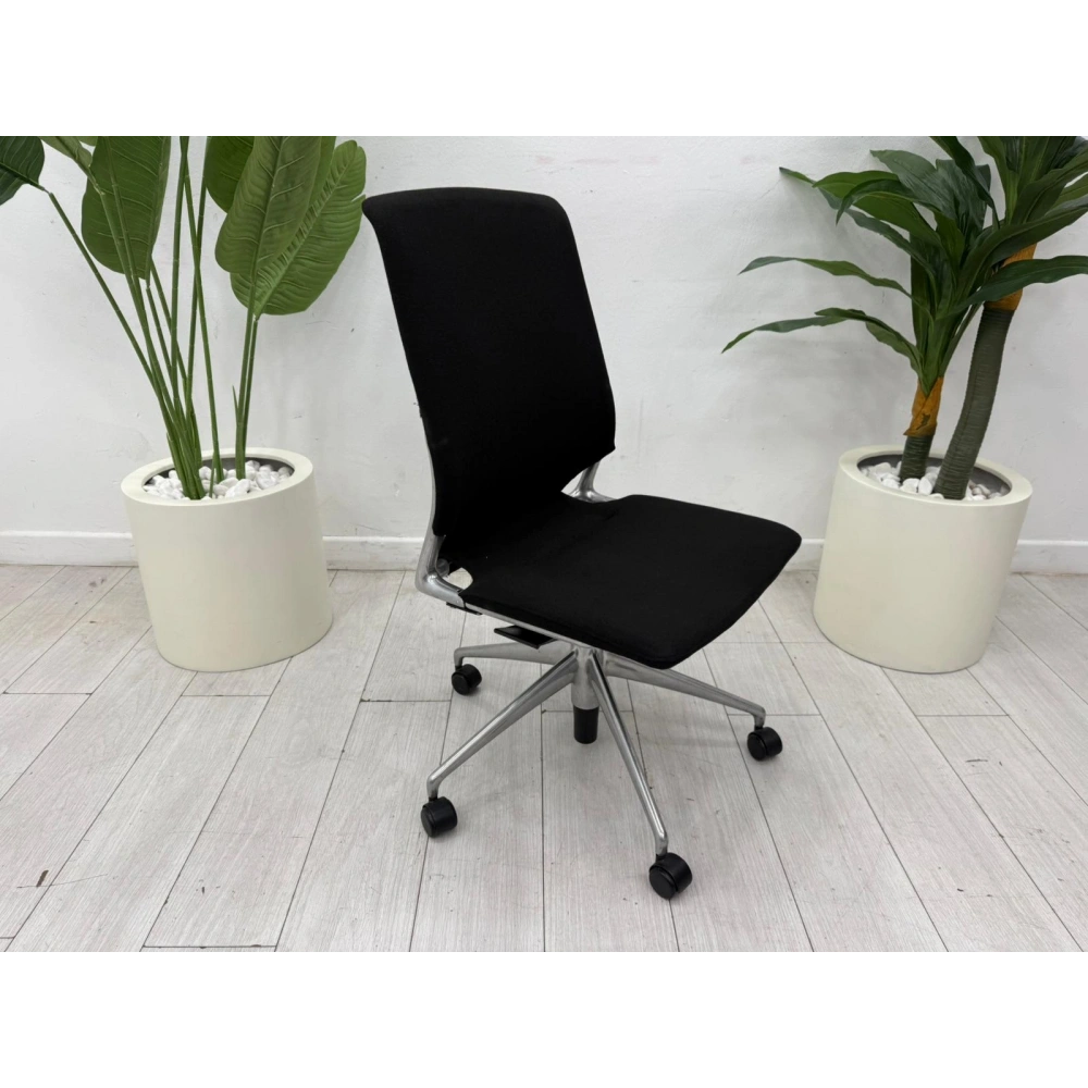 Vitra Meda Fileli Çalışma Koltuğu