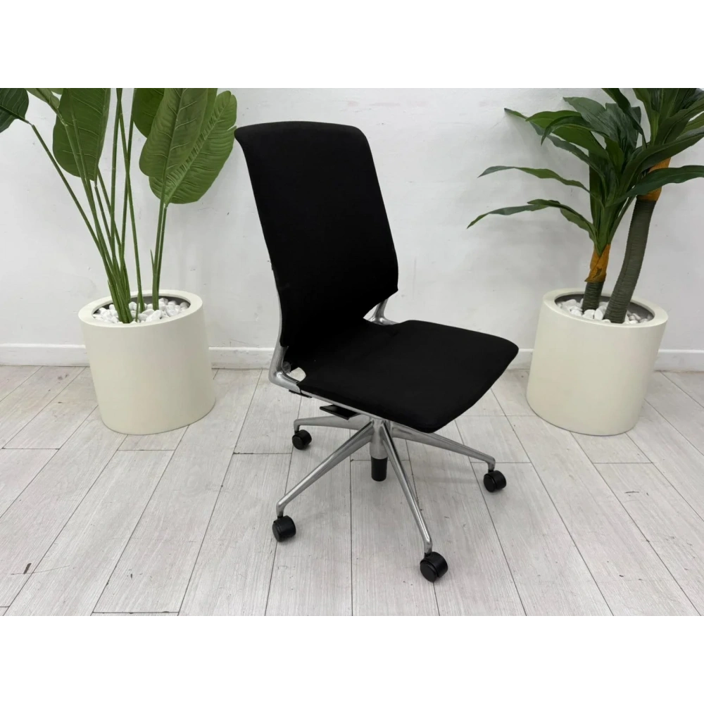Vitra Meda Fileli Çalışma Koltuğu - M2929
