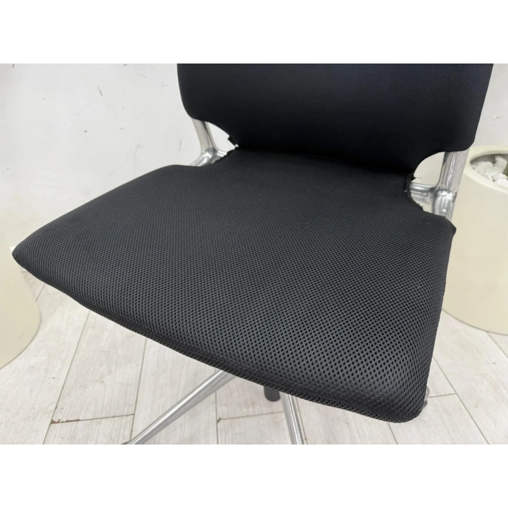 Vitra Meda Fileli Çalışma Koltuğu - M2929