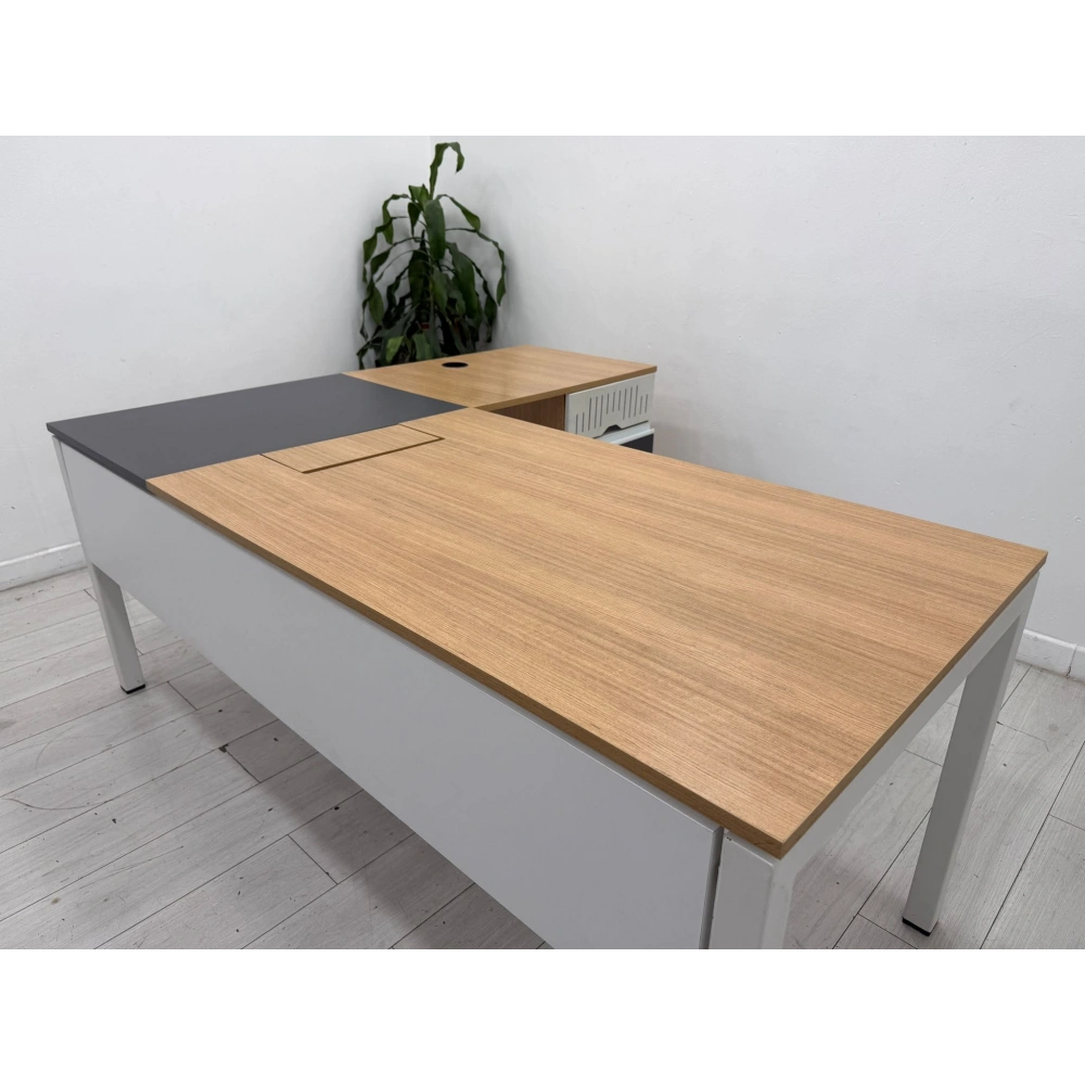 Yönetici Çalışma Masası Kesonlu Ofis Çalışma Masası