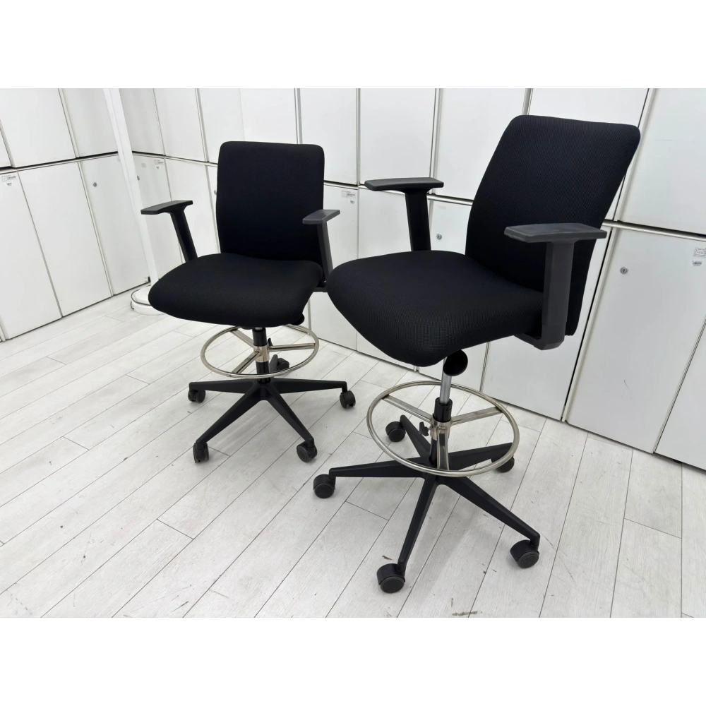YÜKSEK AMÖRTİSÖRLÜ ÇALIŞMA KOLTUĞU - BAR TABURESİ - M5063