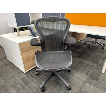 Herman Miller Aeron B Size Yönetici Çalışma Koltuğu - M4689