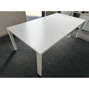 Koleksiyon Marka 6 Kişilik Toplantı Masası