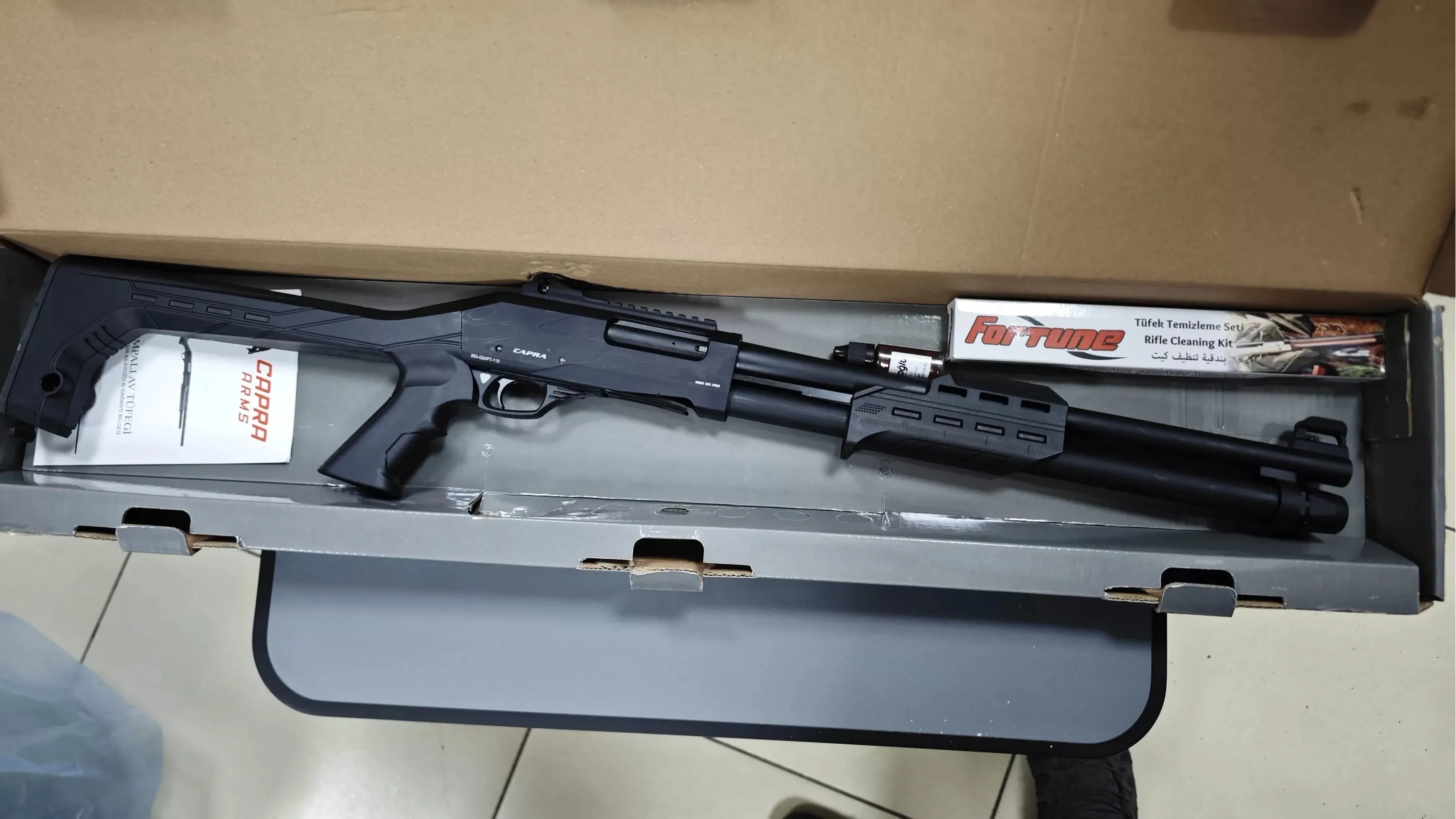 Capra 101 Pro Pompalı Av Tüfeği Siyah (12 Cal - 50 cm Slug Namlu - 2.5 kg - 6+1 Şarjör)