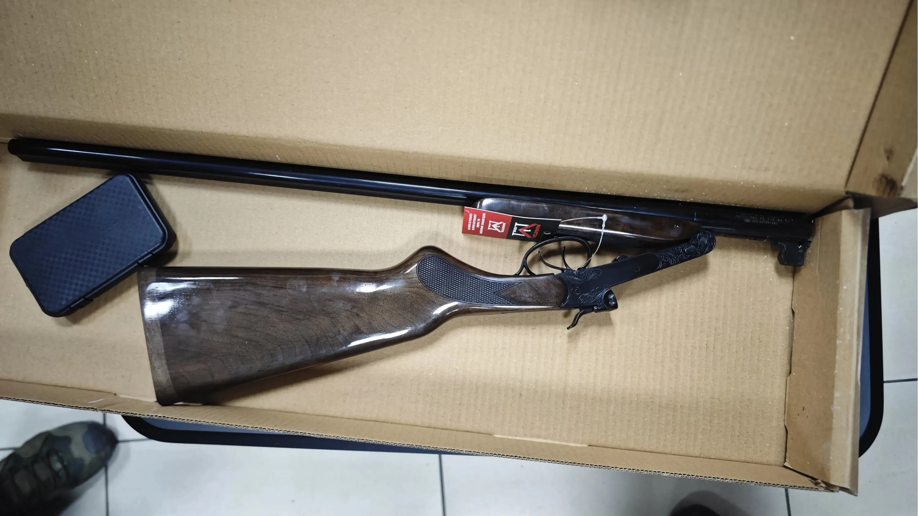 Maraton 36 Kalibre Çifte Av Tüfeği Siyah (36 Cal / .410 - 66/71 cm Namlu Seçenekli - Ahşap Kundak - Siyah Altın Detaylı)