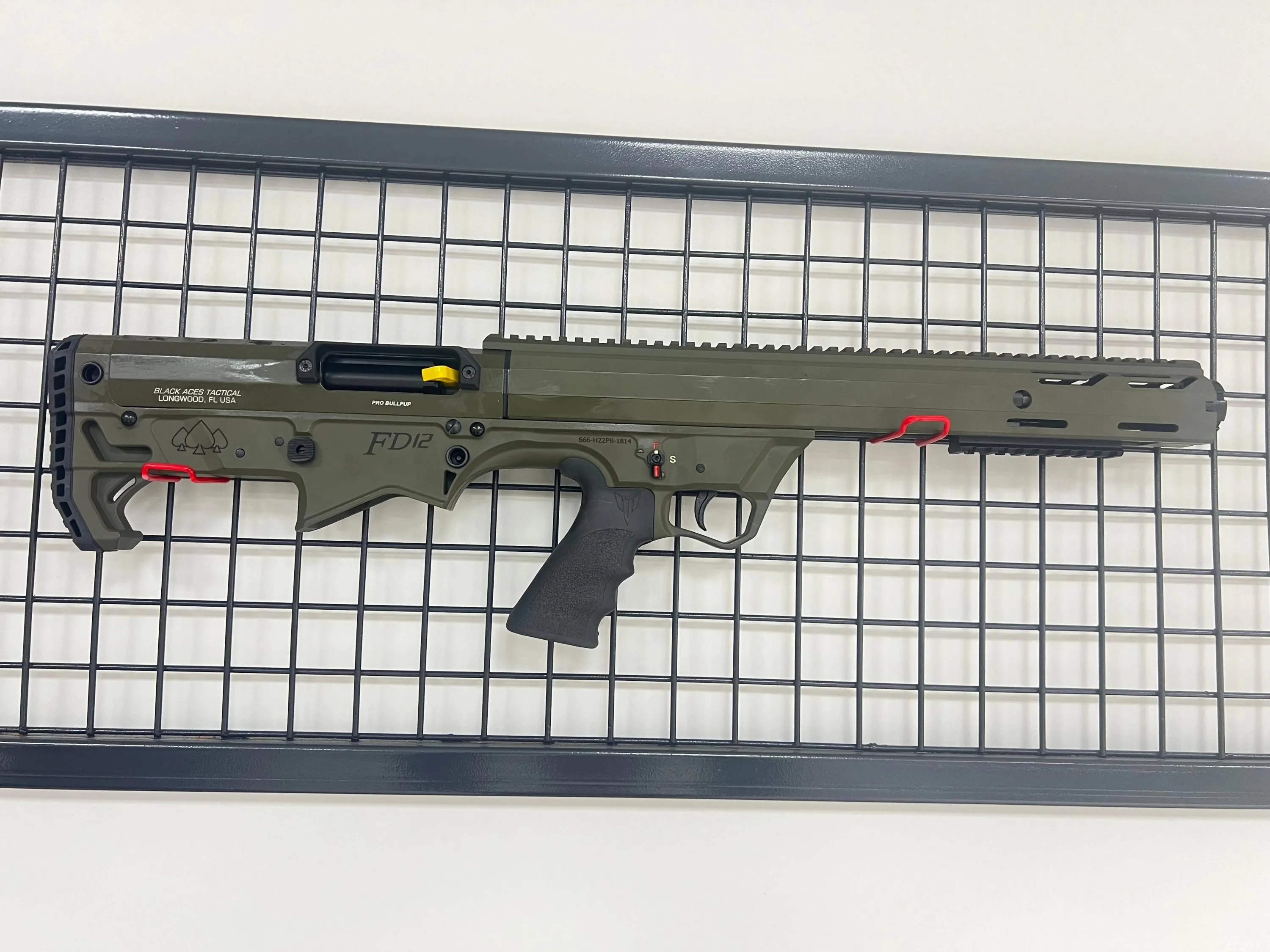 Kariyer FD-12 Bullpup Şarjörlü Pompalı Av Tüfeği - Haki (12 GA - 47 cm Namlu)