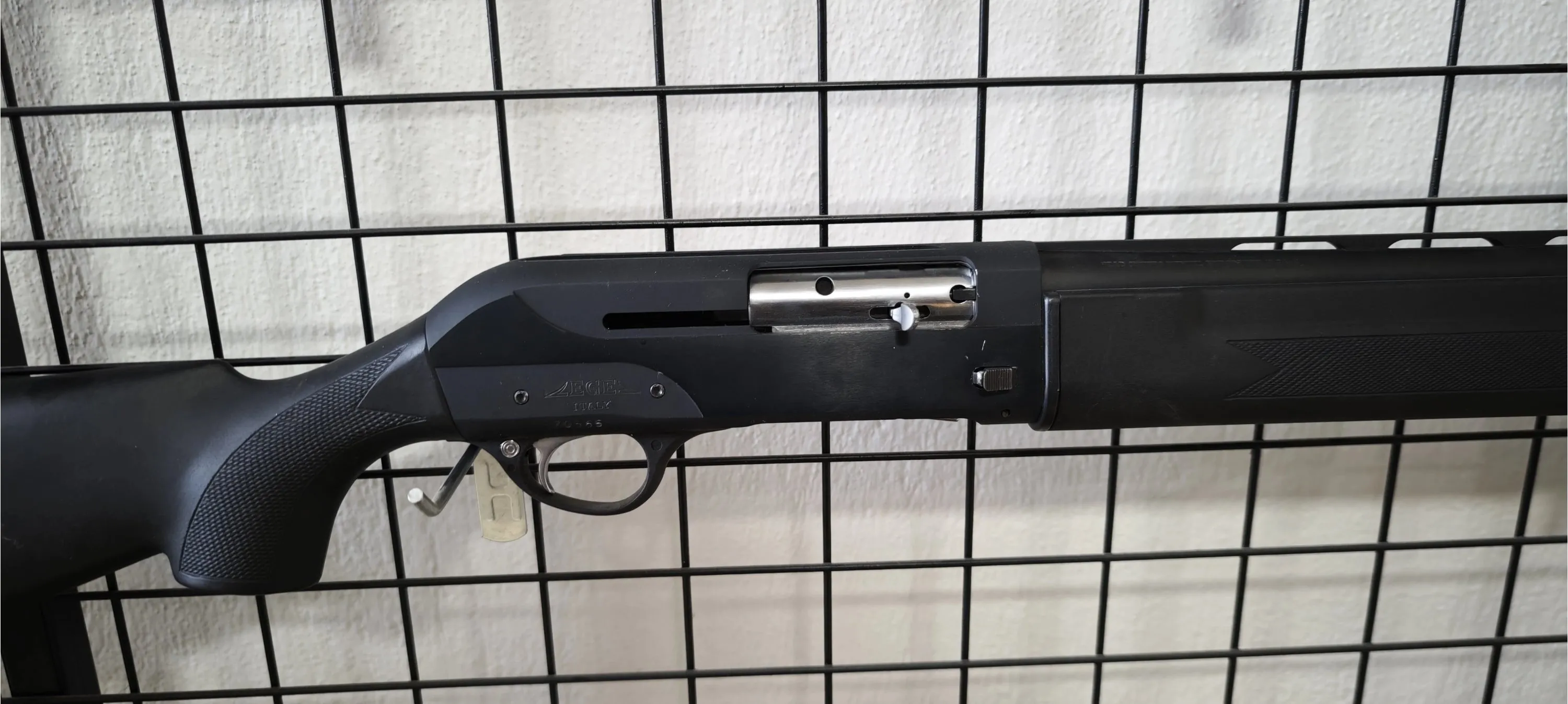 Ege Italy 71 cm 89mm Süpermagnum Yarı Otomatik Av Tüfeği (12 Kalibre)