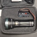 O-Max (Q-Max) PS-3500 40W Profesyonel Uzun Menzilli Avcı El Feneri (4000 Lümen / 7800 mAh)