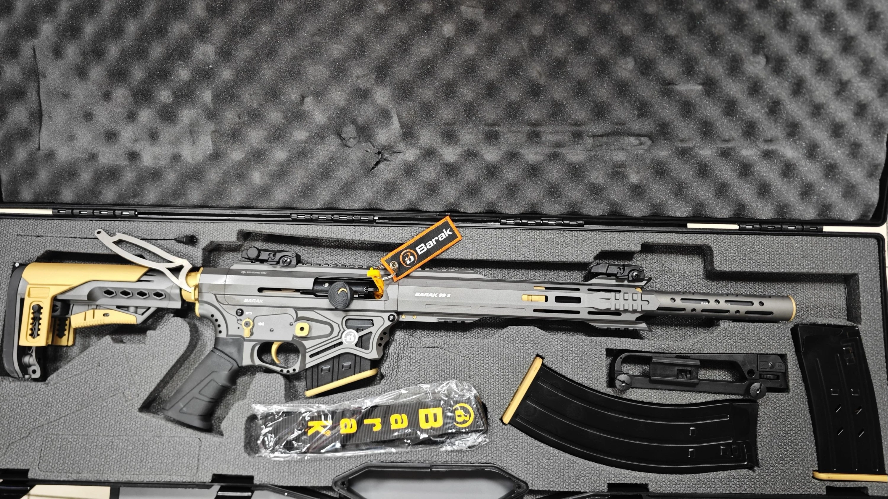 Barak Arms BR 99S Metal Şarjörlü Otomatik Av Tüfeği Tungsten Gold Füme Sarı (12 Cal - 47 cm Namlu - 7075 Alüminyum Kasa)