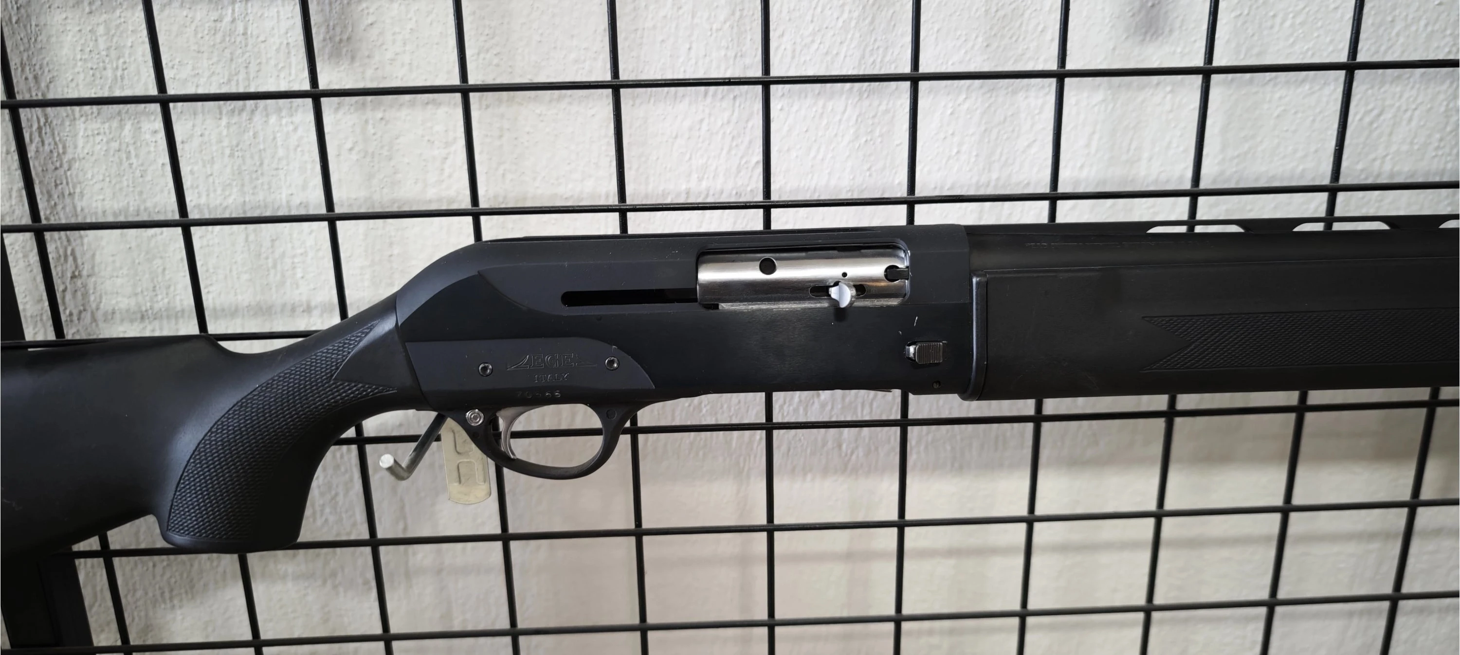 Ege Italy 71 cm 89mm Süpermagnum Yarı Otomatik Av Tüfeği (12 Kalibre)