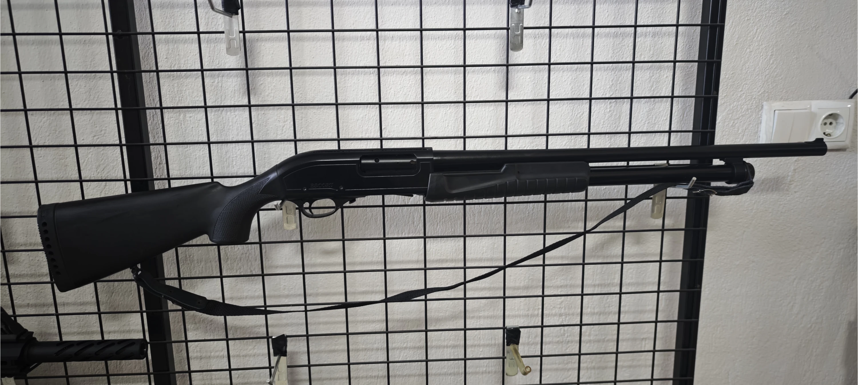 Hatsan Escort AimGuard 61 cm Pompalı Av Tüfeği (12 Kalibre)